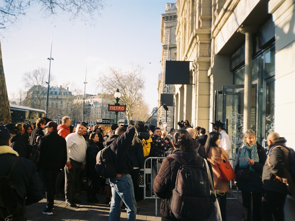 A Saturday queue along the pavement outside